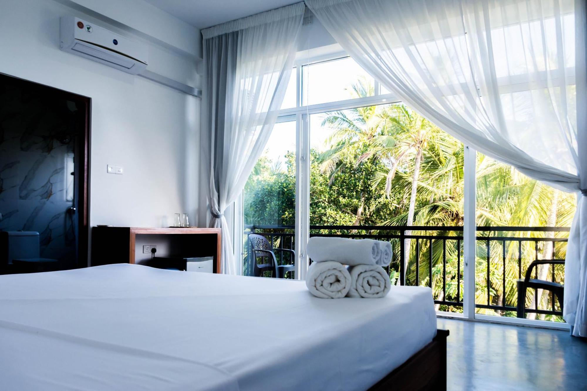 Zodiak Hotell Tangalle Eksteriør bilde